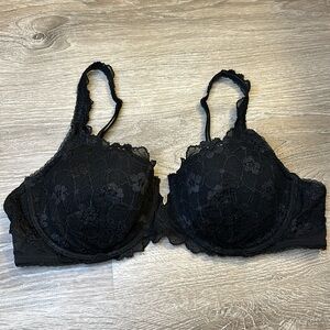 EUC Victoria’s Secret Balconette Lace Bra - 38C